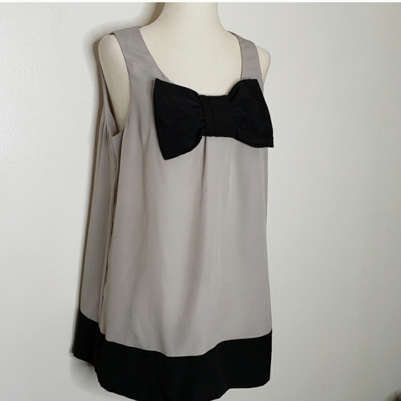 Forever 21 Tops - Forever 21 Tuxedo Top Light Grey Black